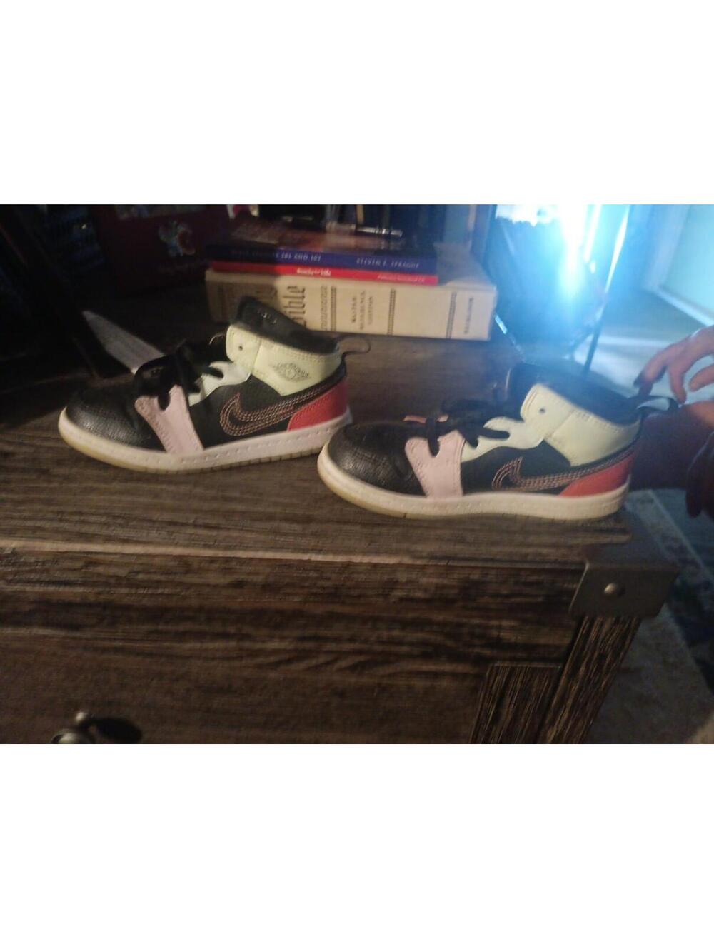 Kids Nike Jordan Size 10c